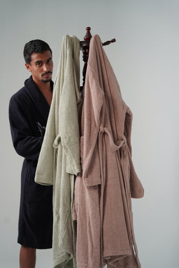 the men bathrobe