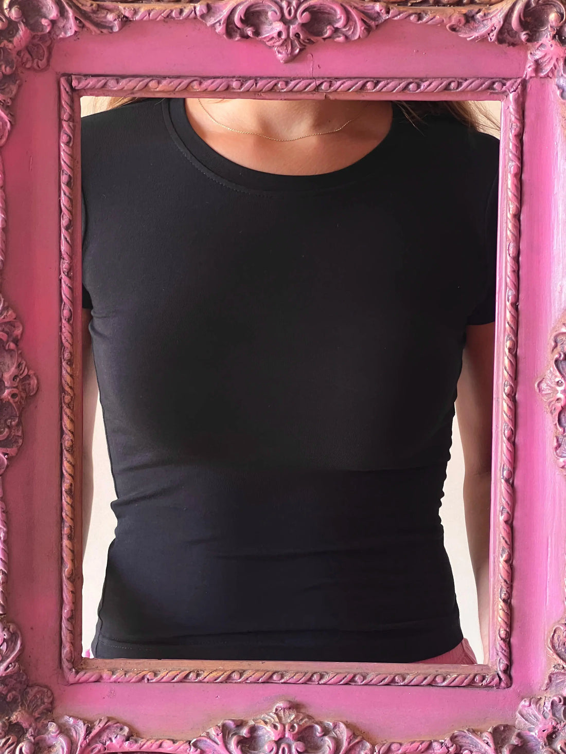 women's basic black comfy t-shirt