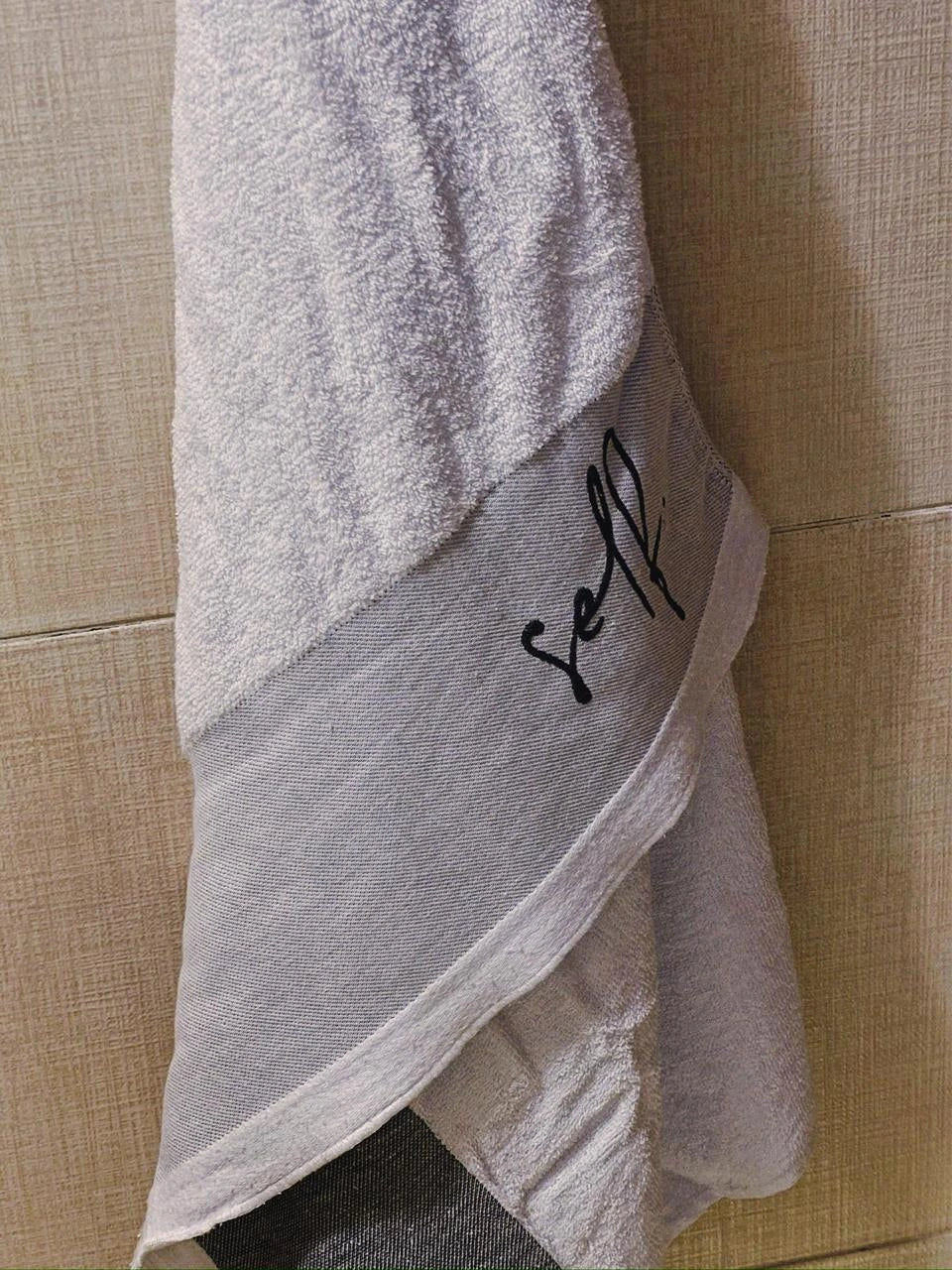 The Men’s Bath Towel – A premium self-care essential crafted for maximum absorbency and everyday luxury.